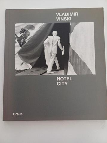Vladimir  Vinsky   HOTEL CITY beschikbaar voor biedingen
