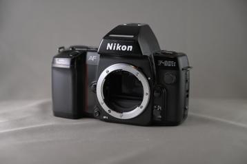 Nikon F801s met gebrek beschikbaar voor biedingen