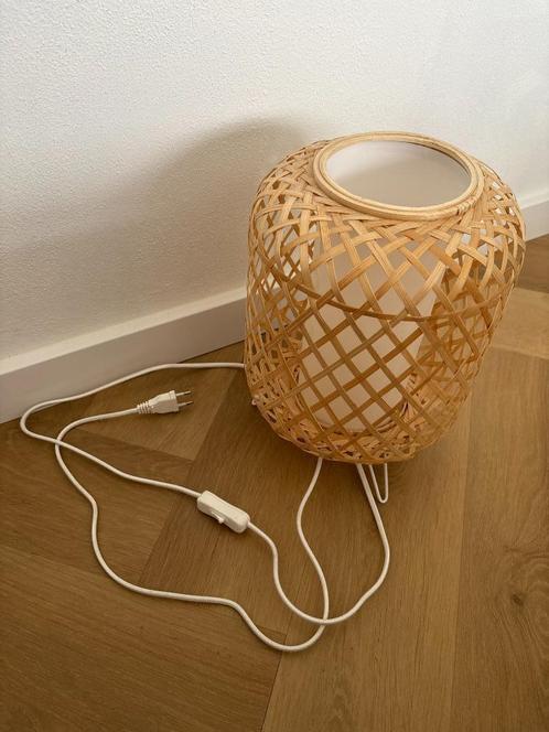 Tafellamp (IKEA Gottorp bamboe), Huis en Inrichting, Lampen | Tafellampen, Zo goed als nieuw, Minder dan 50 cm, Ophalen