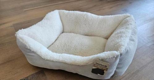 Honden/kattenmandje nieuw! Beeztees, Dieren en Toebehoren, Hondenmanden, Nieuw, Pluche, Ophalen of Verzenden