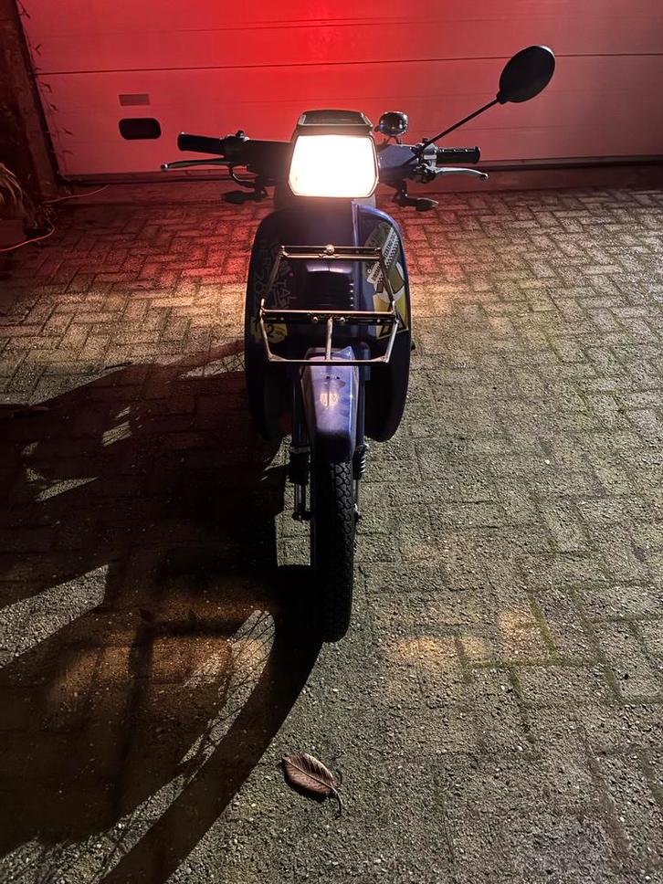 Honda Scoopy met veel onderdelen, Fietsen en Brommers, Brommers | Honda, Gebruikt, Overige modellen, Maximaal 45 km/u, Ophalen