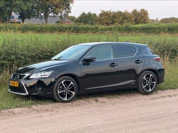 Lexus CT 200h Luxery Line Adaptive Cruise LED Leer 17” beschikbaar voor biedingen