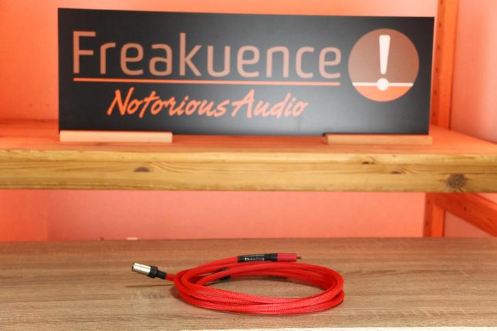 The Chord Company ShawLine RCA to DIN 150cm TRADE.INRUIL, Audio, Tv en Foto, Audiokabels en Televisiekabels, Zo goed als nieuw