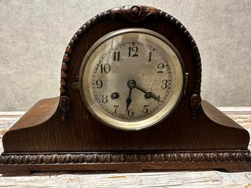 Antieke Mantelklok beschikbaar voor biedingen