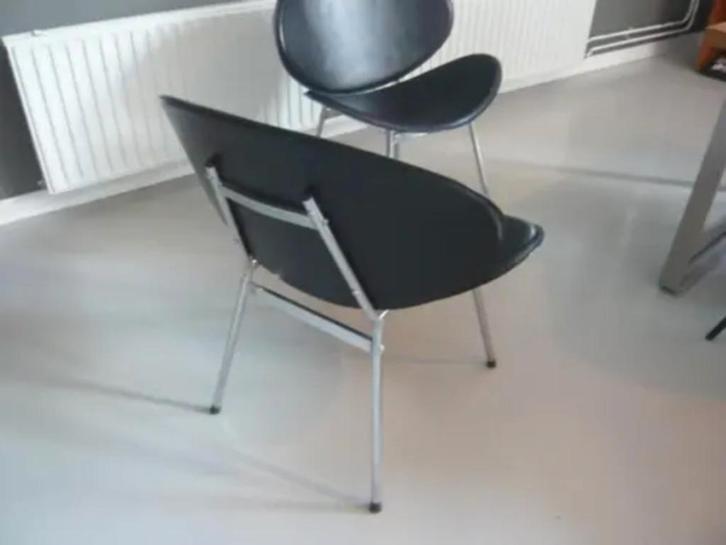 2x Vintage Lounge Chair jaren '70, Huis en Inrichting, Fauteuils, Gebruikt, Kunststof, Metaal, 50 tot 75 cm, Minder dan 75 cm