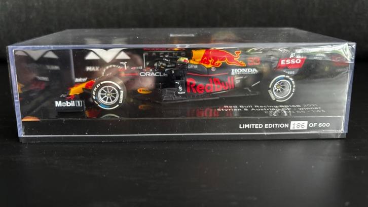 Max Verstappen 1:43 Edition 65 Styrian & Austrian GP 2021, Hobby en Vrije tijd, Modelauto's | 1:43, Zo goed als nieuw, Auto, MiniChamps