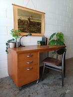 Vintage/mid-century houten design bureau, Bauhaus, Ophalen, Zo goed als nieuw, Bureau