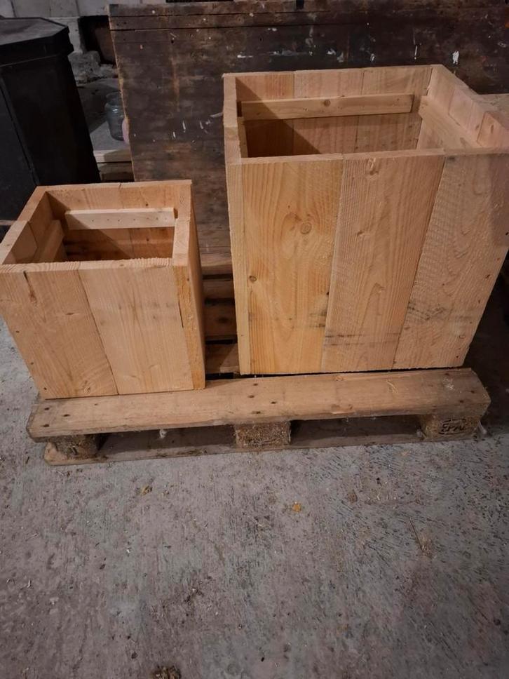 Houten plantenbakken, Tuin en Terras, Bloembakken en Plantenbakken, Gebruikt, Hout, Binnen, Balkon, Tuin, 30 tot 60 cm, Minder dan 60 cm