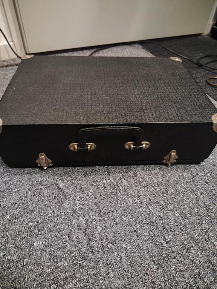 Zelfgemaakte Pedalboard / Flightcase, Muziek en Instrumenten, Behuizingen en Koffers, Gebruikt, Overige instrumenten, Flightcase