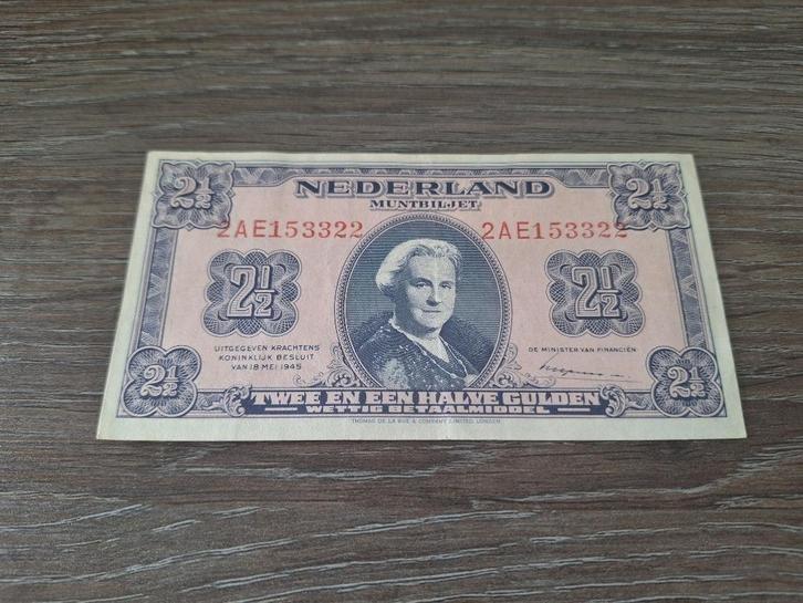 Heel mooi biljet 2,5 gulden Wilhelmina 1945, 1 cijfer, 2 let, Postzegels en Munten, Bankbiljetten | Nederland, Ophalen of Verzenden