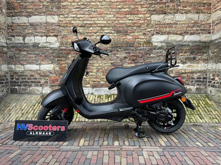 Vespa Sprint Euro 5 (eerste eigenaar) 2021 | 6700KM, Fietsen en Brommers, Scooters | Vespa, Gebruikt, Overige modellen, Maximaal 45 km/u