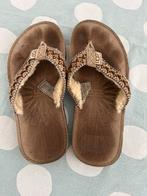 Ugg Slipper Meisje, Maat 31, Beige, wol en borduur., Ophalen, Gebruikt, UGG, Meisje