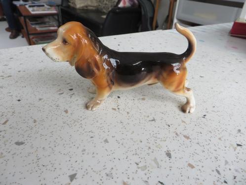 beeld hond hush puppy, Verzamelen, Beelden en Beeldjes, Zo goed als nieuw, Dier, Ophalen of Verzenden