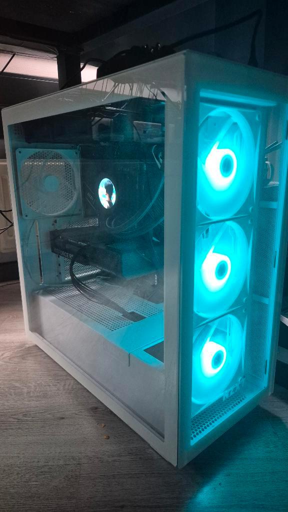 i-5 13600k, 64Gb 6200Ghz, 4070, 1Tb m.2, Computers en Software, Desktop Pc's, Zo goed als nieuw, 4 Ghz of meer, SSD, 64 GB of meer