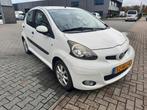Toyota Aygo 1.0 12V Vvt-i / 5DRS / Airco / NAP!, Auto's, Voorwielaandrijving, Stof, Zwart, 4 stoelen
