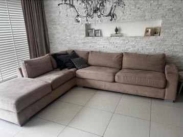Fijne Hoekbank 2.55(l)x 3.15(b)x 69(h)