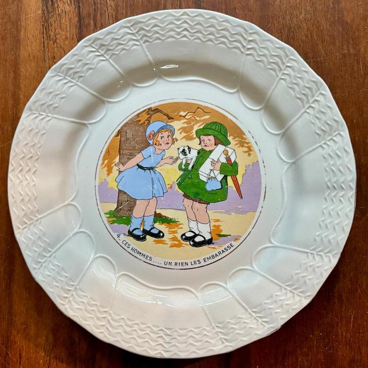 Sarreguemines, rond bord, 20 cm doorsnede, Antiek en Kunst, Curiosa en Brocante, Ophalen of Verzenden