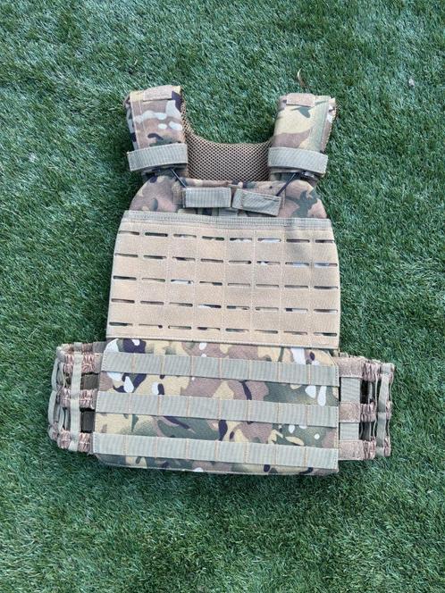 Camo Plate Carrier NIEUW €39, Verzamelen, Militaria | Algemeen, Landmacht, Nederland, Ophalen of Verzenden