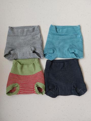 4 wolbroeken maat 86-98 beschikbaar voor biedingen