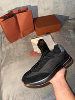 Zwarte Loro Piana Sneakers black on black- Maat 45, Kleding | Heren, Schoenen, Ophalen of Verzenden, Nieuw, Zwart, Sneakers of Gympen