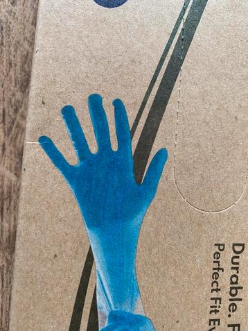 Schoonmaak handschoenen beschikbaar voor biedingen