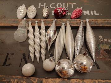 18 kerstballen vintage deukbal glitter pegels dennenappel beschikbaar voor biedingen