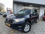 Toyota Land Cruiser 2.8 D-4D-F Comfort Window Van Aut. | Led, Auto's, Gebruikt, 4 cilinders, Blauw, Bedrijf