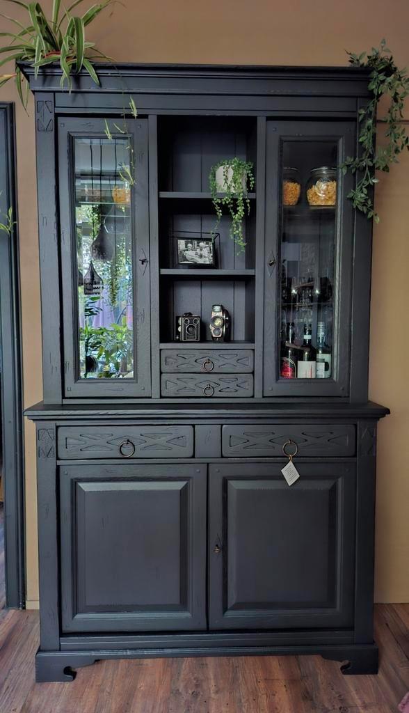 Mooi mat zwarte buffetkast vitrinekast, Huis en Inrichting, Kasten | Buffetkasten, Zo goed als nieuw, 200 cm of meer, 25 tot 50 cm