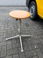 Friso Kramer atelierkruk prachtige staat Ahrend de Cirkel, Ophalen of Verzenden, Zo goed als nieuw, Hout