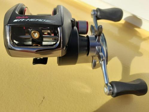 LINKSHANDIGE DAM QUICK A-HEAD 200LH Bait-Cast ZOUTWATER reel, Watersport en Boten, Hengelsport | Zeevissen, Nieuw, Molen, Ophalen of Verzenden
