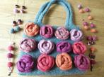 gebreide wol vilt tas met rozen en kettingen, Sieraden, Tassen en Uiterlijk, Tassen | Damestassen, Ophalen of Verzenden, Zo goed als nieuw