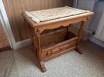 Oude houten kranten- lectuurbak/ tafeltje., Antiek en Kunst, Antiek | Woonaccessoires, Ophalen
