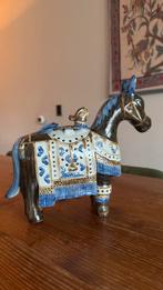 Keramisch paard – handgemaakt – blauw/wit met goudaccenten, Antiek en Kunst, Ophalen of Verzenden