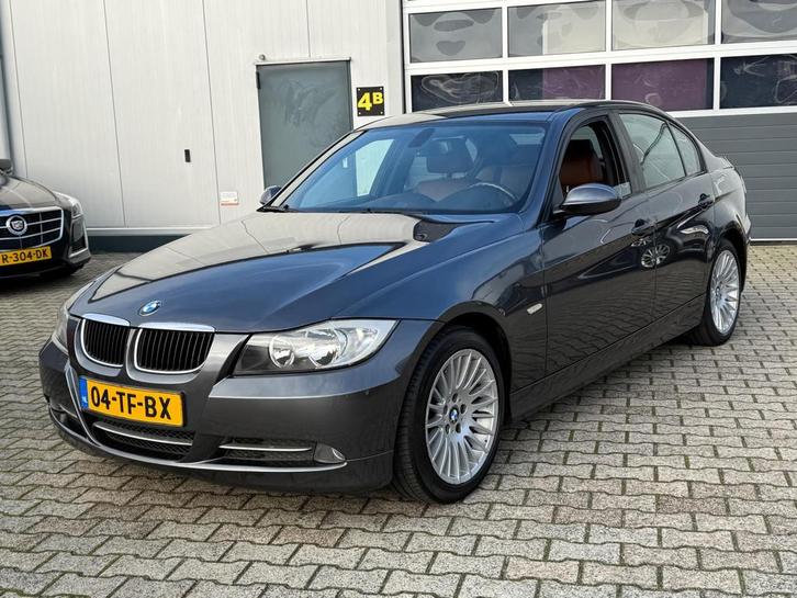 BMW 3-serie 320i Sedan 2005 Automaat Navi Leder Sportstoelen, Auto's, BMW, Bedrijf, Te koop, 3-Serie, ABS, Airbags, Airconditioning