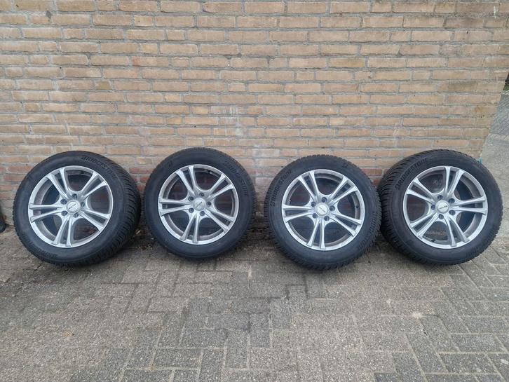 Goede velgen met goede winterbanden 17 inch 5x 114.3, Auto-onderdelen, Banden en Velgen, Banden en Velgen, Winterbanden, 17 inch