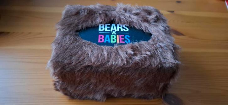 Bears vs Babies, Hobby en Vrije tijd, Gezelschapsspellen | Kaartspellen, Zo goed als nieuw, Ophalen of Verzenden