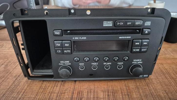 Volvo HU-850 Radio met CD-wisselaar (defect), Auto-onderdelen, Dashboard en Schakelaars, Volvo, Gebruikt, Ophalen of Verzenden