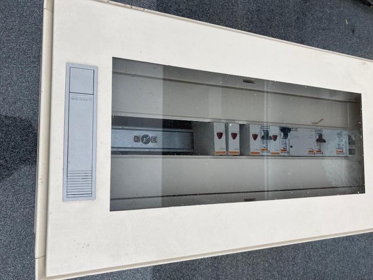 Merlin  Gerin Verdeelkast, Doe-het-zelf en Verbouw, Elektra en Kabels, Nieuw, Overige typen, Ophalen