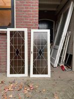 2 glas in loodramen/kastdeuren, auberginekleurig glas, Doe-het-zelf en Verbouw, Glas en Ramen, Ophalen, Gevelraam of Ruit, Minder dan 80 cm