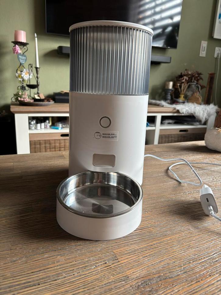 Xiaiomi automatische voerbak, Dieren en Toebehoren, Kattenvoerbakken en Drinkbakken, Zo goed als nieuw, Automatisch, Ophalen of Verzenden