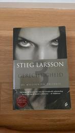 Stieg Larsson - Gerechtigheid, Scandinavië, Ophalen of Verzenden, Zo goed als nieuw, Stieg Larsson