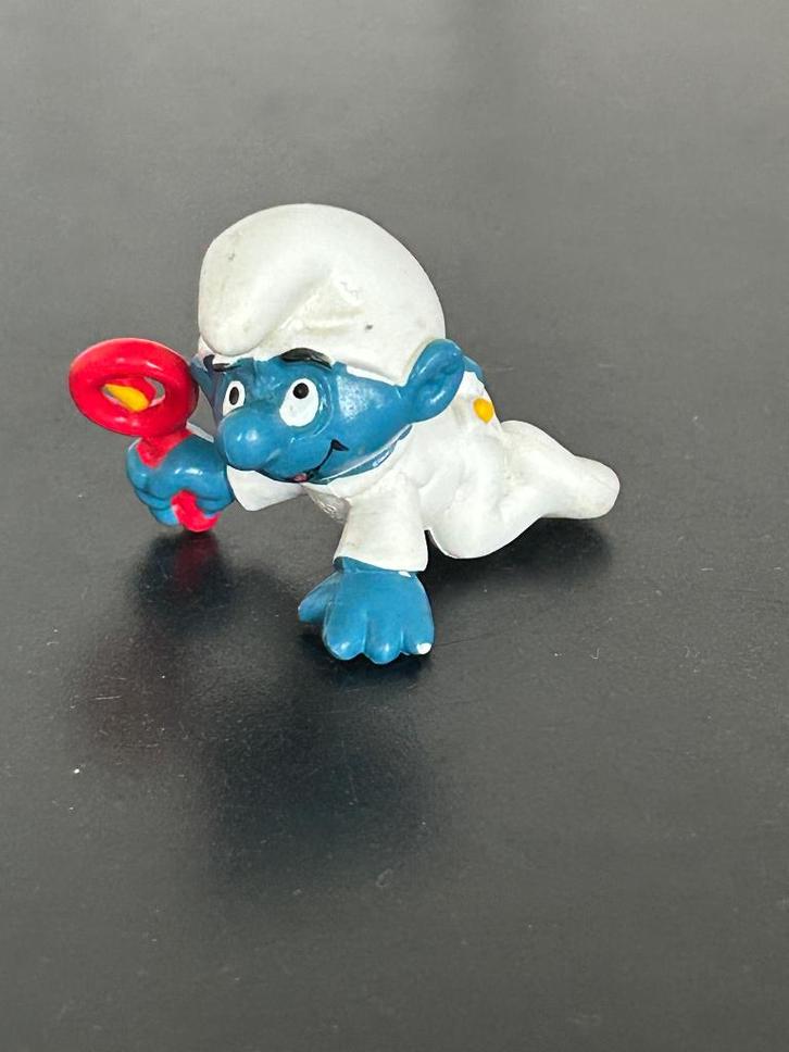 Schleich 20179 Babysmurf 1984, 2x te koop, Verzamelen, Smurfen, Gebruikt, Poppetje, Figuurtje of Knuffel, Babysmurf, Ophalen of Verzenden