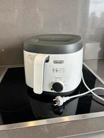 De'Longhi FS3021 Frituurpan - Grijs/Wit, Witgoed en Apparatuur, Frituurpannen, 2 tot 3 liter, Ophalen, Nieuw, Uitneembare binnenpan