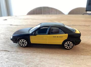 Citroën Xantia Taxi van Bburago beschikbaar voor biedingen