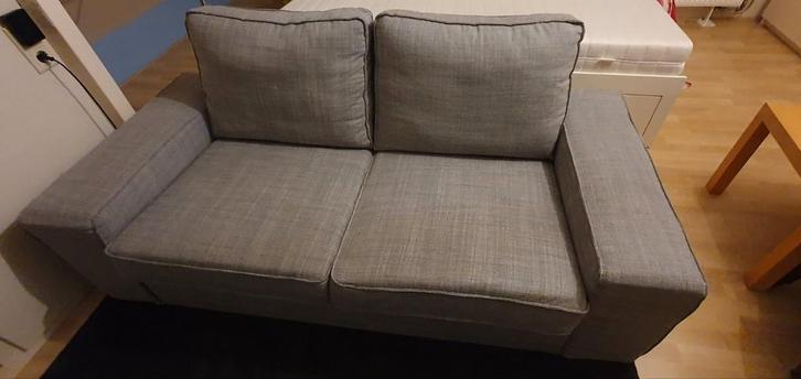 Ikea Kvik 2-zitsbank - grijs gemêleerd, Huis en Inrichting, Banken | Bankstellen, Zo goed als nieuw, Rechte bank, Tweepersoons