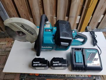 Makita DCE090 2x18V Doorslijper plus 2x5.0AH accu en lader beschikbaar voor biedingen