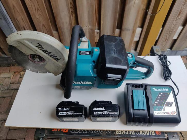 Makita DCE090 2x18V Doorslijper plus 2x5.0AH accu en lader, Doe-het-zelf en Verbouw, Gereedschap | Slijpmachines, Gebruikt, Overige typen