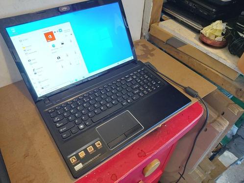 Partij 4x Lenovo  verkoop allen 2 accu  defect eerste lezen, Computers en Software, Windows Laptops, Gebruikt, 15 inch, HDD, SSD