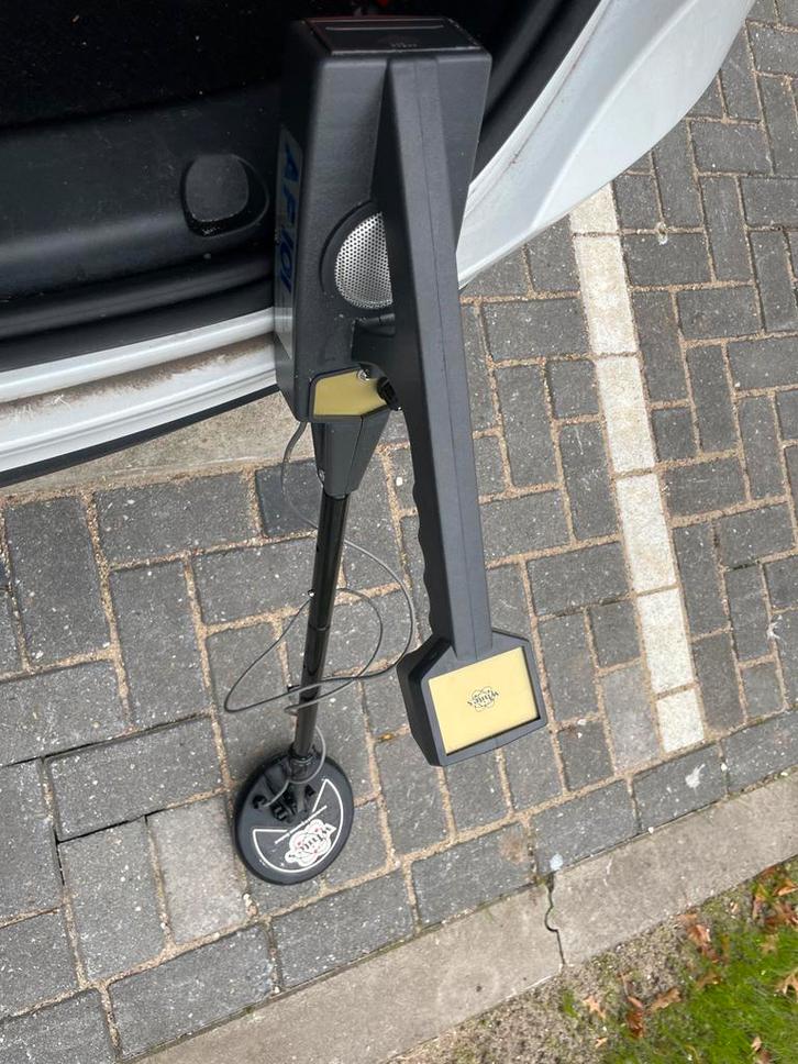 White's Metaaldetector - Gebruikt, Hobby en Vrije tijd, Metaaldetectors, Gebruikt, 30 cm of minder, White's, Discriminatie metaaldetectie