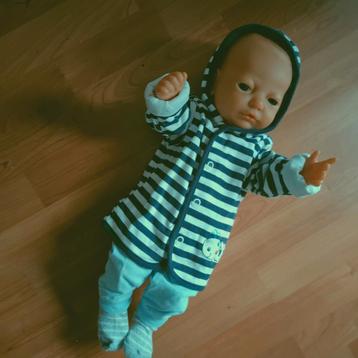 Babypop met Kleertjes, een jongetje beschikbaar voor biedingen